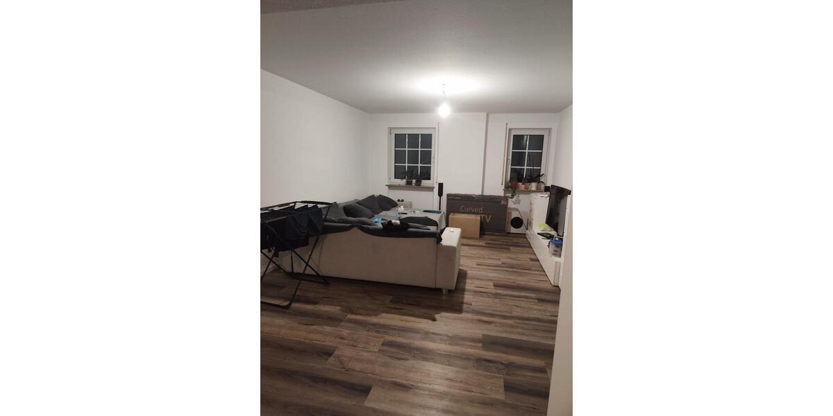Etagenwohnung Limeshain - 3 Zimmer, 97 m&sup2;, 1.000&euro; | Angebot:25902151