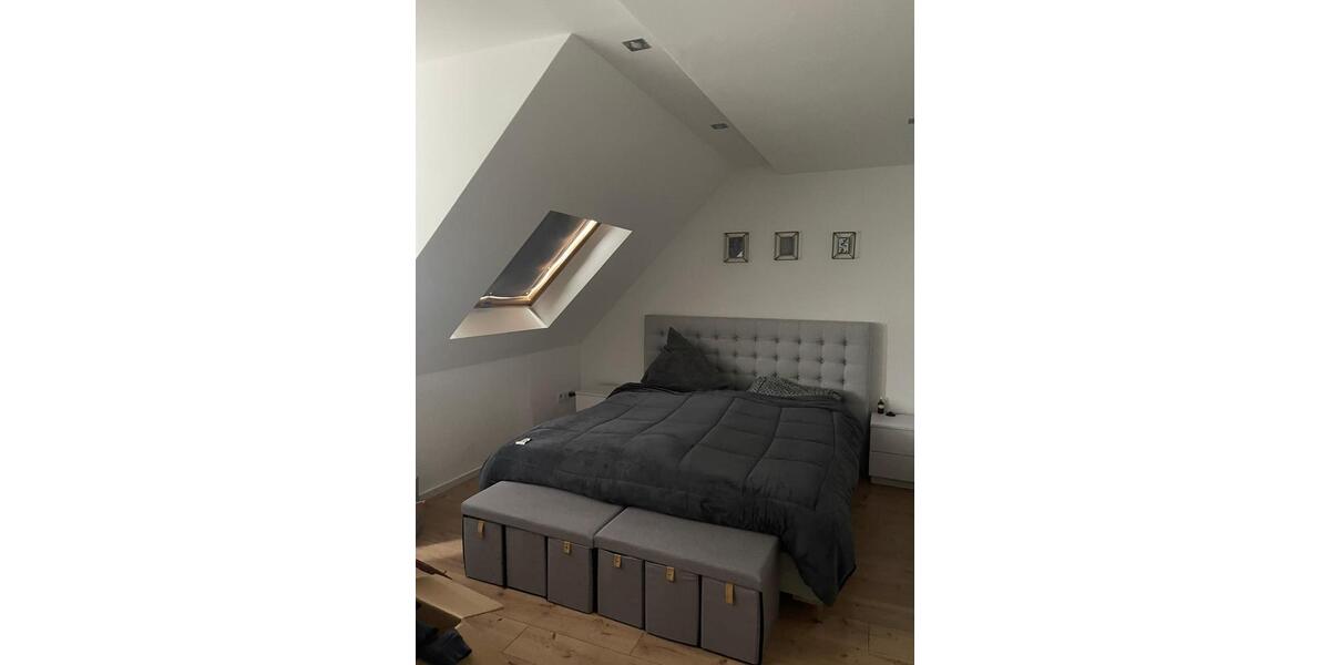 Dachgeschoßwohnung Altenstadt - 3 Zimmer, 132 m&sup2;, 1.100&euro; | Angebot:24802474
