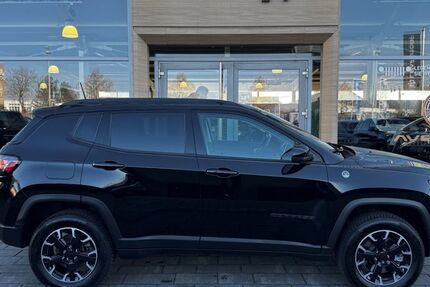 Jeep Compass 14.350 km 33.650 &euro; Aschaffenburg 63741