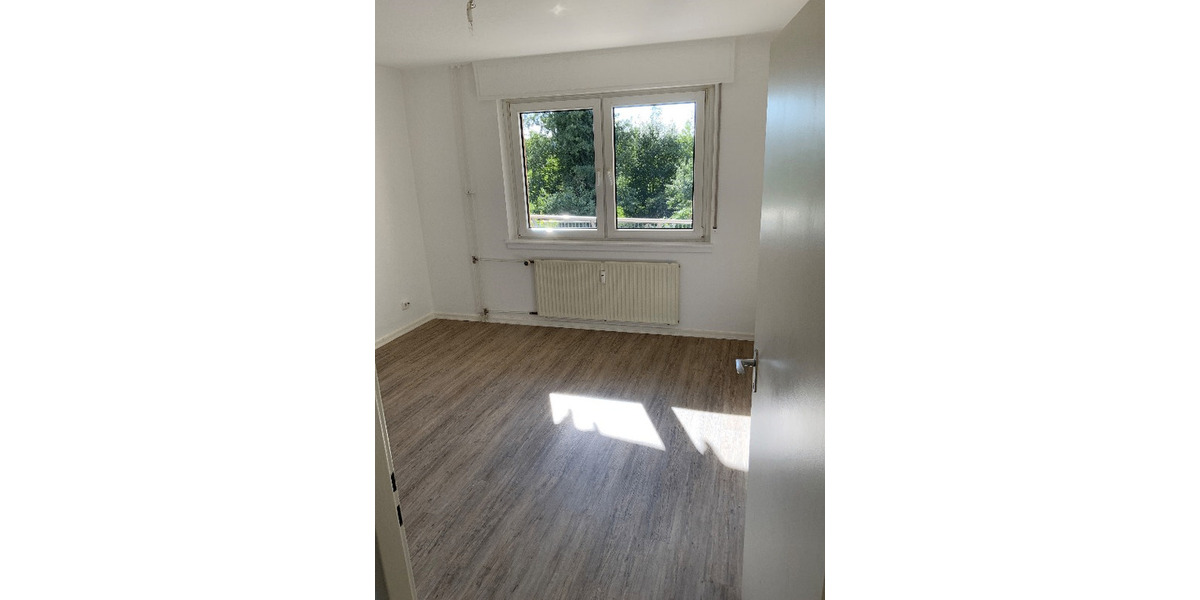 Etagenwohnung Rodgau Jügesheim - 2 Zimmer, 58 m&sup2;, 680&euro; | Angebot:25998642