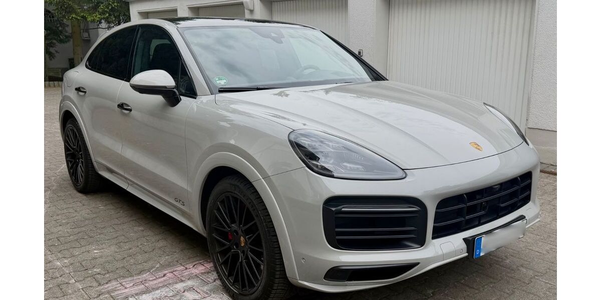 Porsche Cayenne 99.999 km 82.000 &euro; Frankfurt am Main 60314
