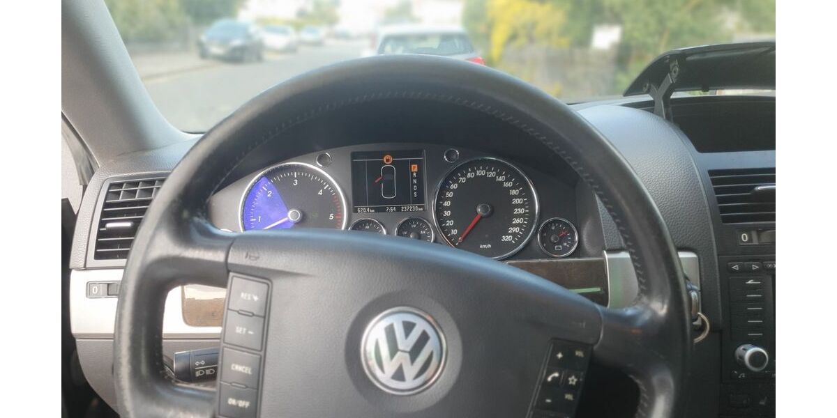 VW Touareg 237.000 km 4.600 &euro; Heusenstamm 63150