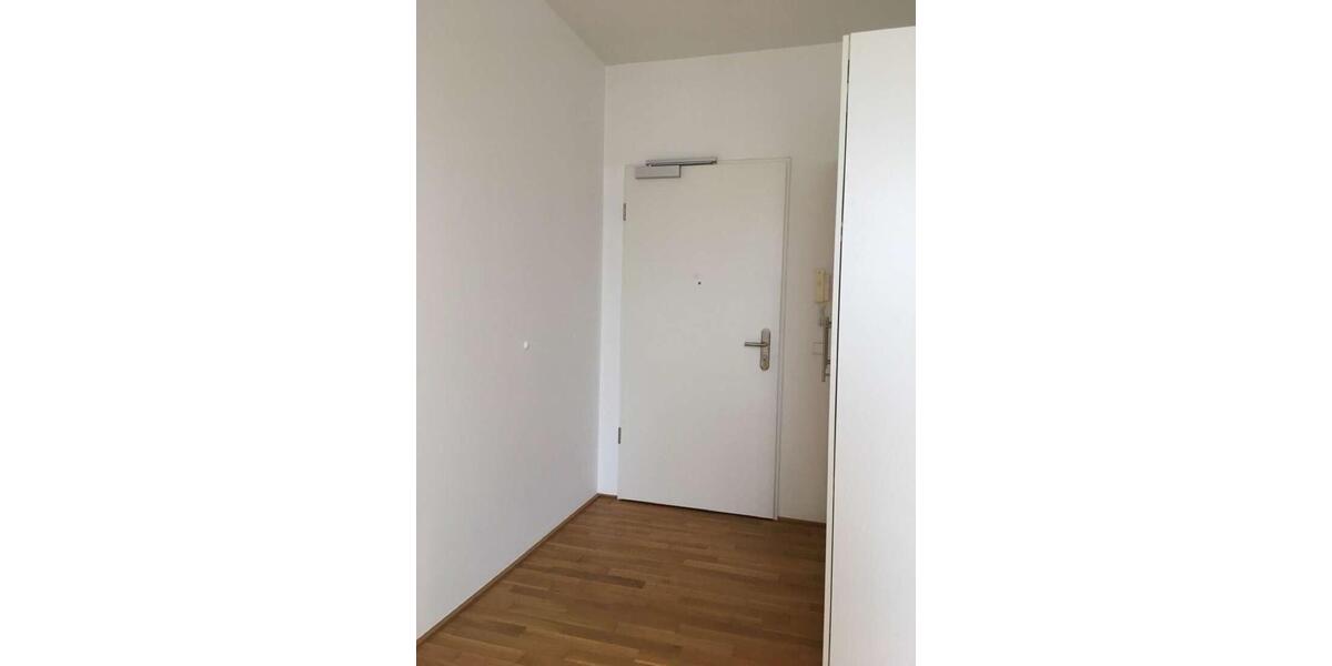 Etagenwohnung Frankfurt am Main Ostend - 1 Zimmer, 22 m&sup2;, 620&euro; | Angebot:25945220
