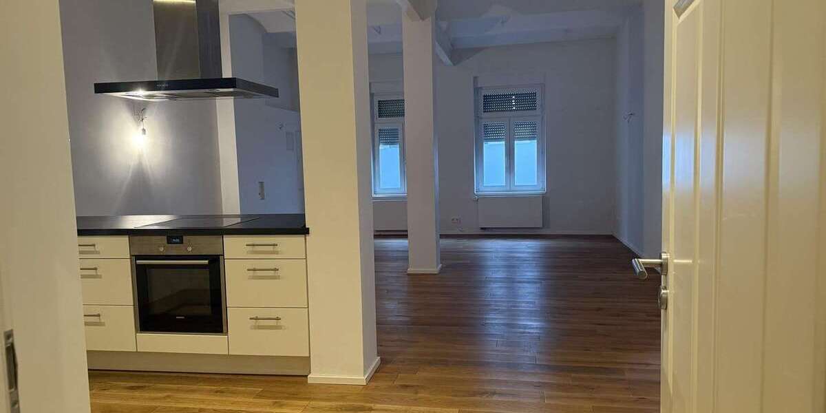 Einfamilienhaus Frankfurt Unterliederbach - 4 Zimmer, 120 m&sup2;, 2.150&euro; | Angebot:26071499