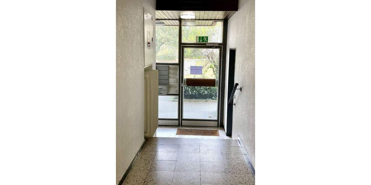 Etagenwohnung Frankfurt Eschersheim - 2 Zimmer, 71 m&sup2;, 339.000&euro; | Angebot:25744681