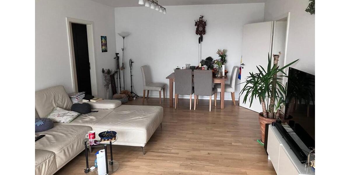Etagenwohnung Frankfurt am Main Nord-Ost - 3 Zimmer, 82 m&sup2;, 1.200&euro; | Angebot:25632932