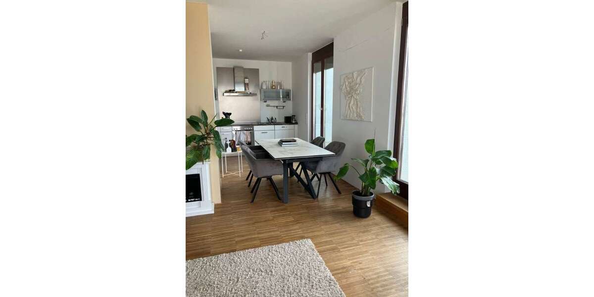 Etagenwohnung Frankfurt a. M. Preungesheim - 3 Zimmer, 99 m&sup2;, 1.475&euro; | Angebot:24507135