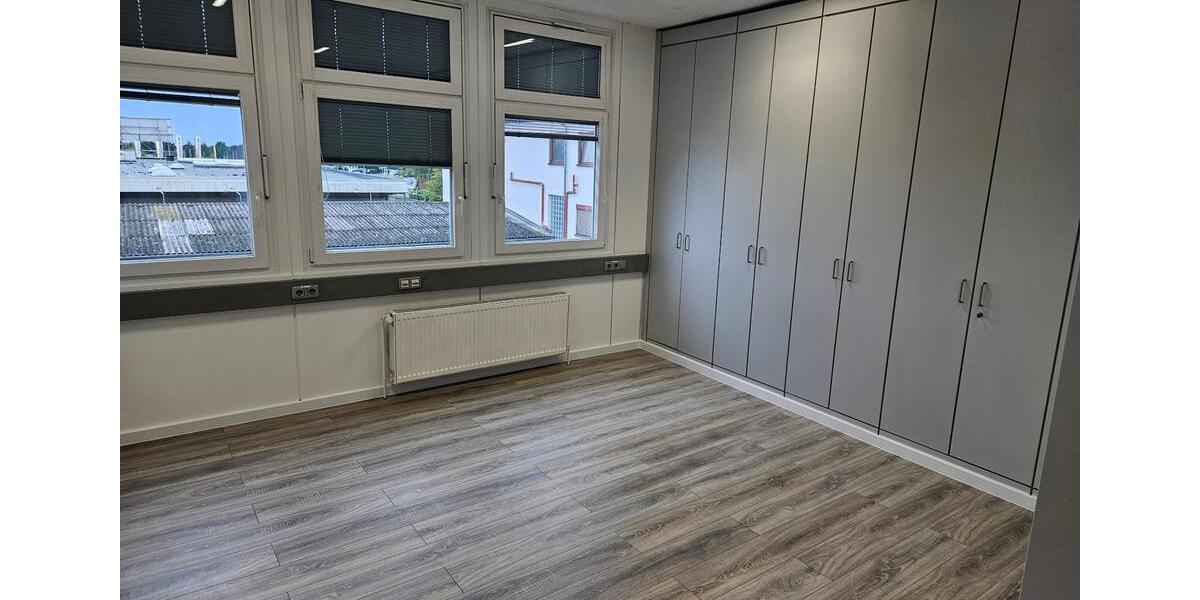 Gewerbeobjekt Friedrichsdorf - 2.500&euro; | Angebot:25908503