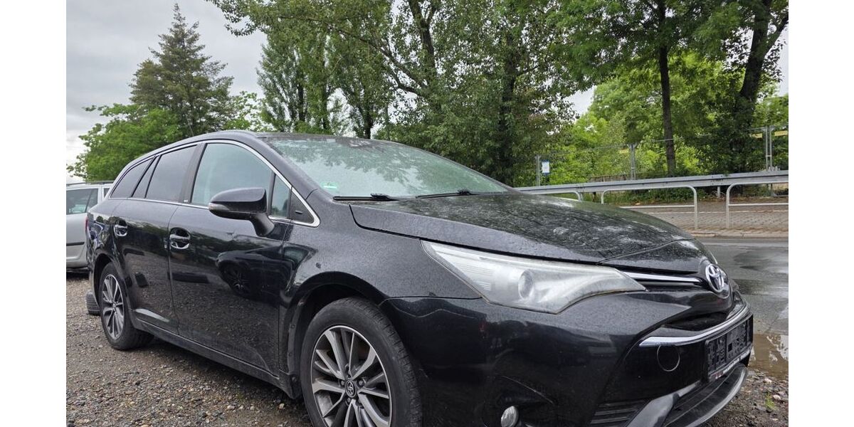 Toyota Avensis 224.000 km 4.690 &euro; Frankfurt am Main 60486