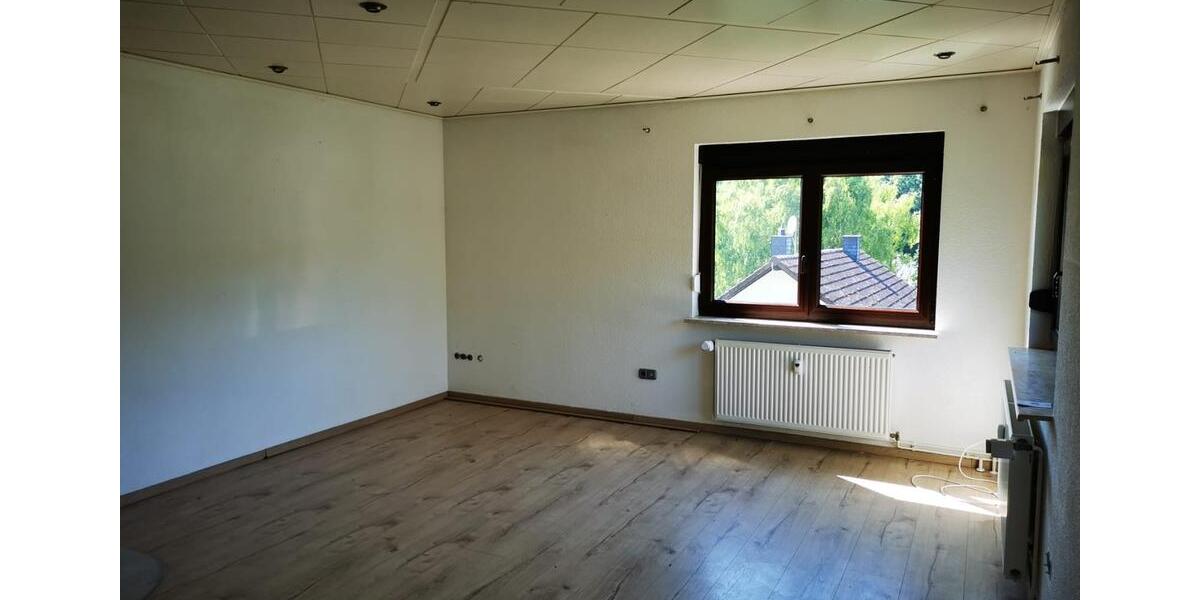 Einfamilienhaus Büdingen - 10 Zimmer, 249 m&sup2;, 349.000&euro; | Angebot:24538124