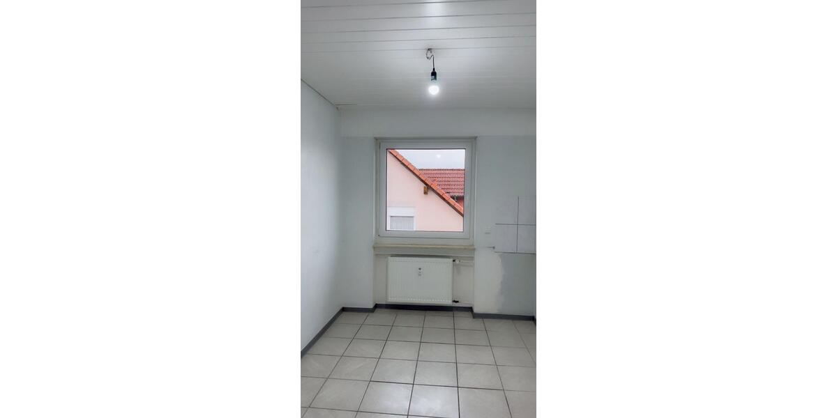 Etagenwohnung Karlstein am Main - 4 Zimmer, 91 m&sup2;, 1.250&euro; | Angebot:25856499