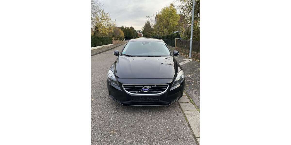 Volvo V40 120.000 km 6.500 &euro; Hanau 63454