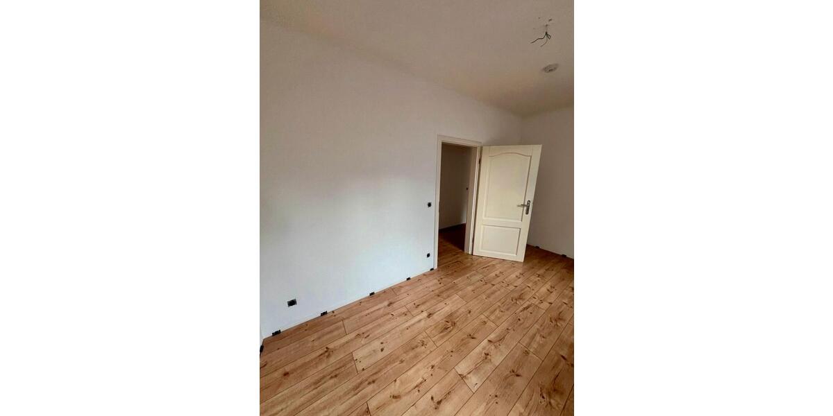 Erdgeschoßwohnung Offenbach am Main - 4 Zimmer, 105 m&sup2;, 1.350&euro; | Angebot:25299361