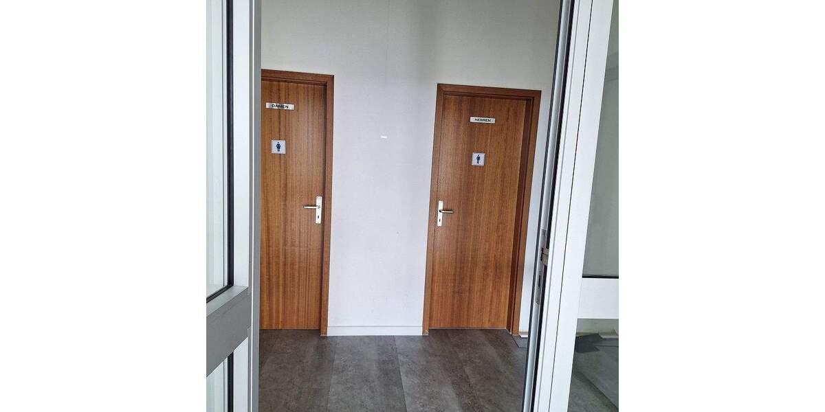 Gewerbeobjekt Frankfurt am Main Griesheim - 4 Zimmer, 125 m&sup2;, 1.150&euro; | Angebot:25865840