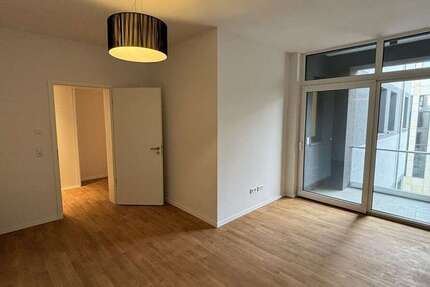 Wohnung Frankfurt am Main Bahnhofsviertel - 2.5 Zimmer, 77 m&sup2;, 1.795&euro; | Angebot:25941603