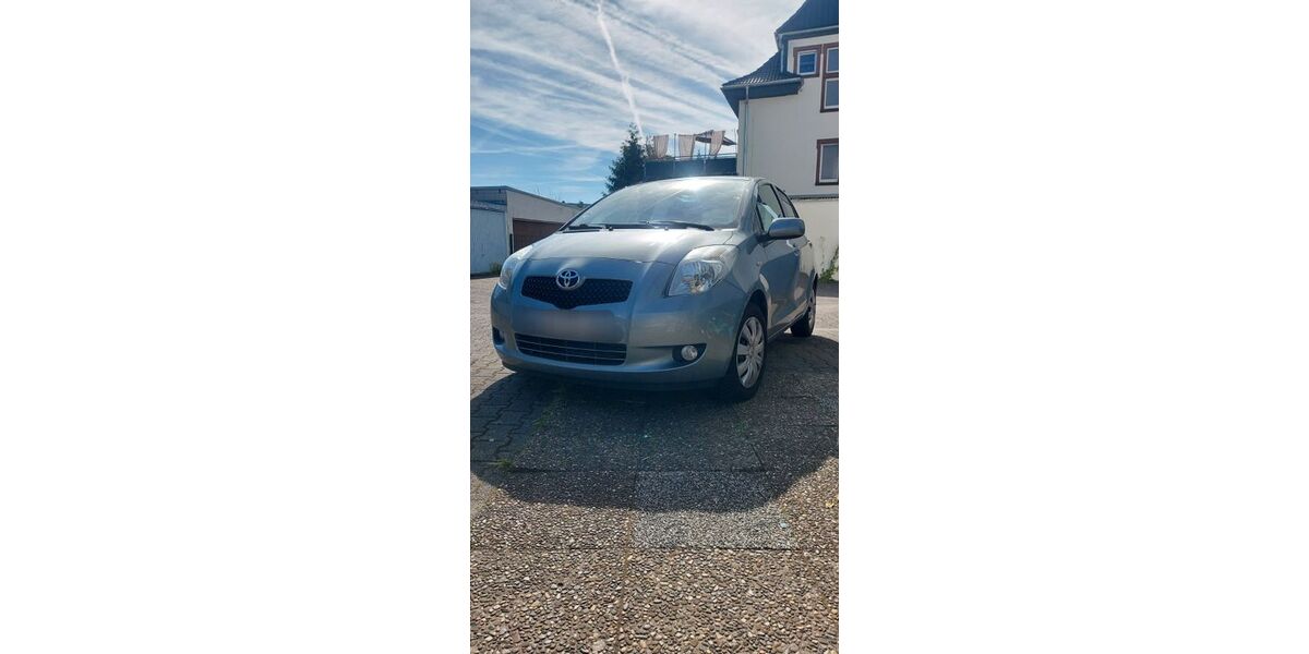 Toyota Yaris 78.000 km 4.890 &euro; Mühlheim 60165