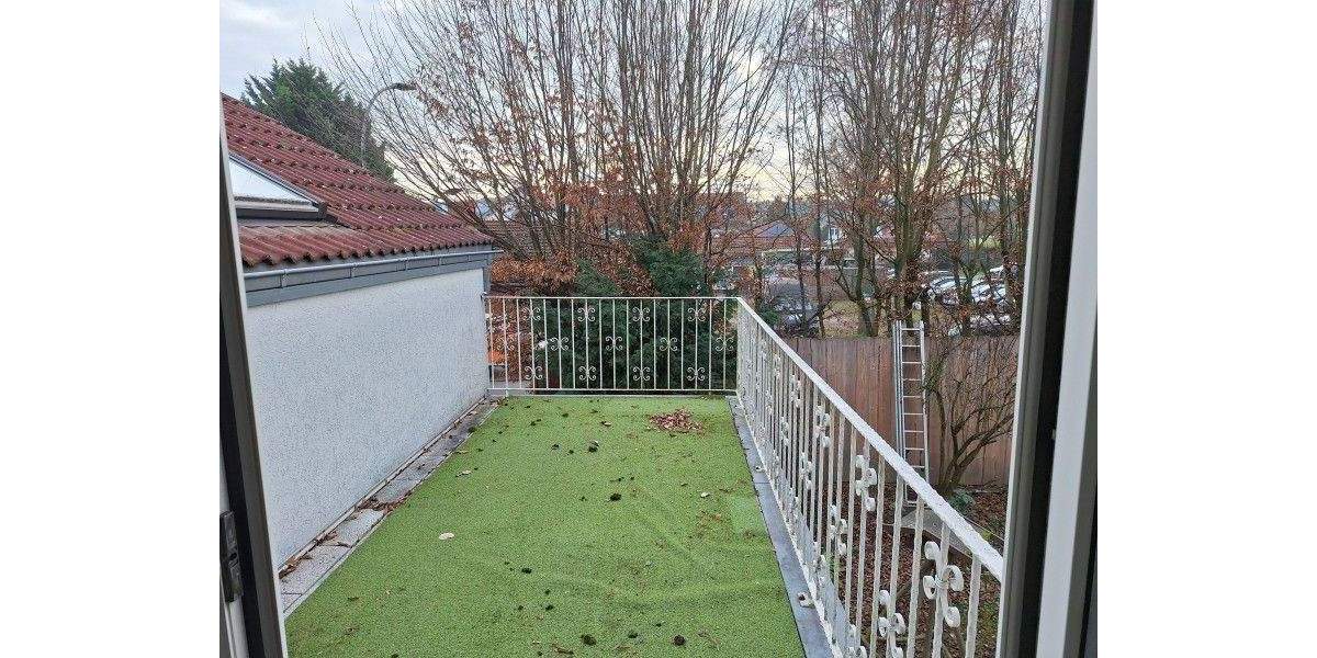 Etagenwohnung Bad Vilbel - 3 Zimmer, 83 m&sup2;, 1.060&euro; | Angebot:25746321