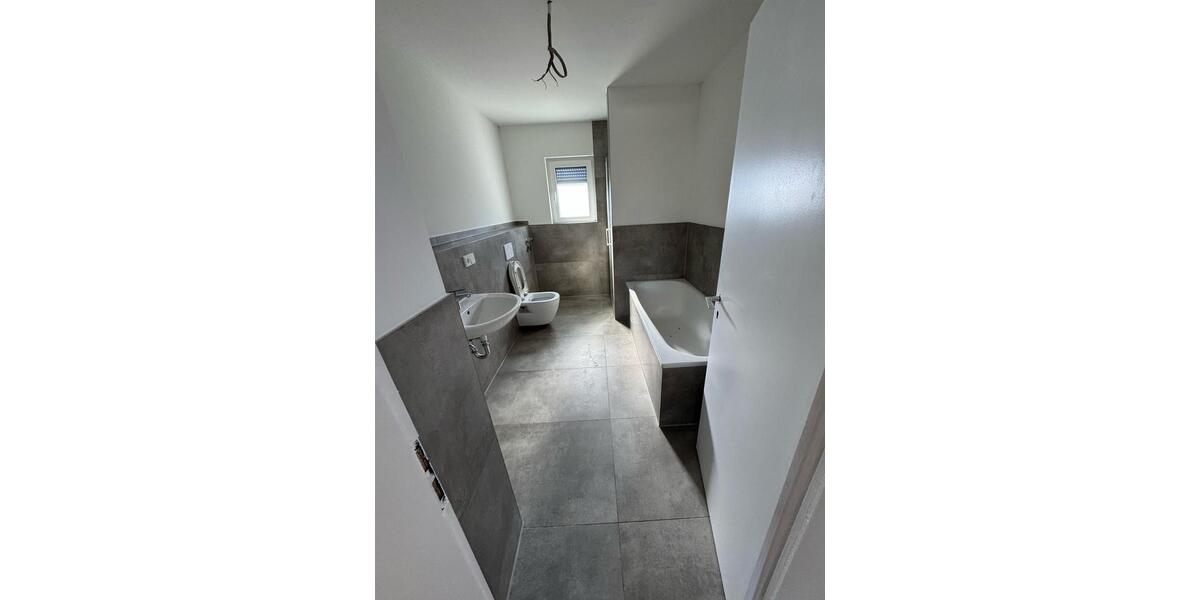 Etagenwohnung Bruchköbel - 3 Zimmer, 120 m&sup2;, 1.250&euro; | Angebot:27585300