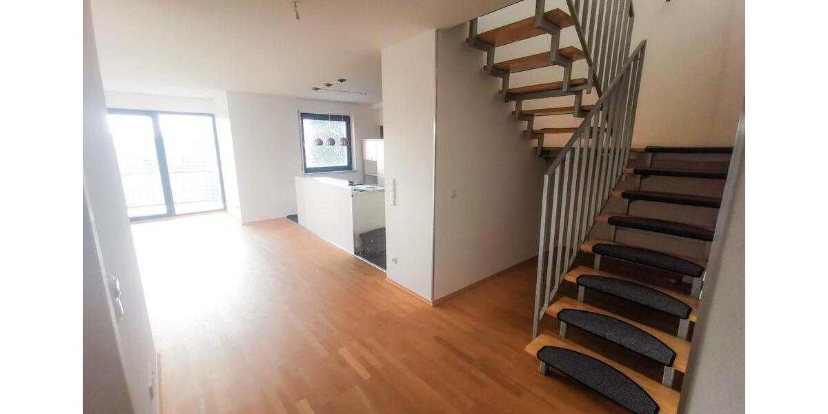 Maisonettenwohnung Frankfurt am Main Niederrad - 5 Zimmer, 157 m&sup2;, 2.400&euro; | Angebot:25777517