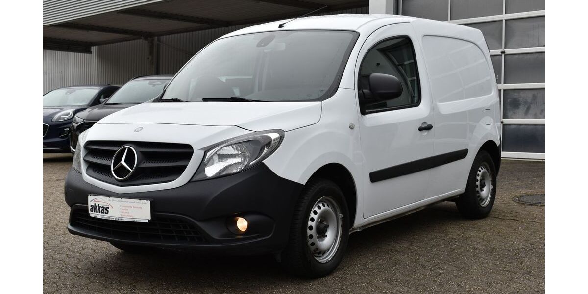 Mercedes-Benz Citan 179.000 km 7.450 &euro; Bad Vilbel 61118