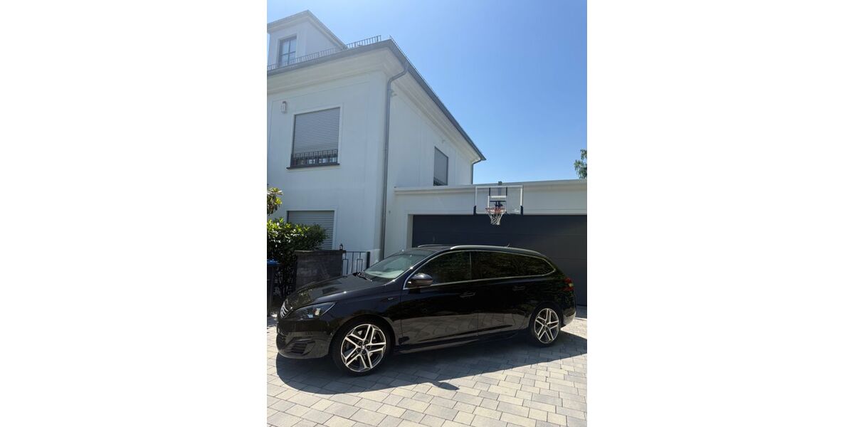 Peugeot 308 131.000 km 11.999 &euro; Oberursel 61440