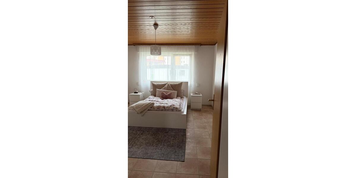 Etagenwohnung Hanau Groß-Steinheim - 3 Zimmer, 70 m&sup2;, 1.200&euro; | Angebot:26632485
