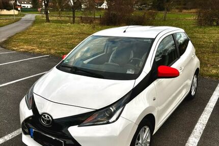 Toyota Aygo (X) 88.000 km 6.890 &euro; Schaafheim 64850