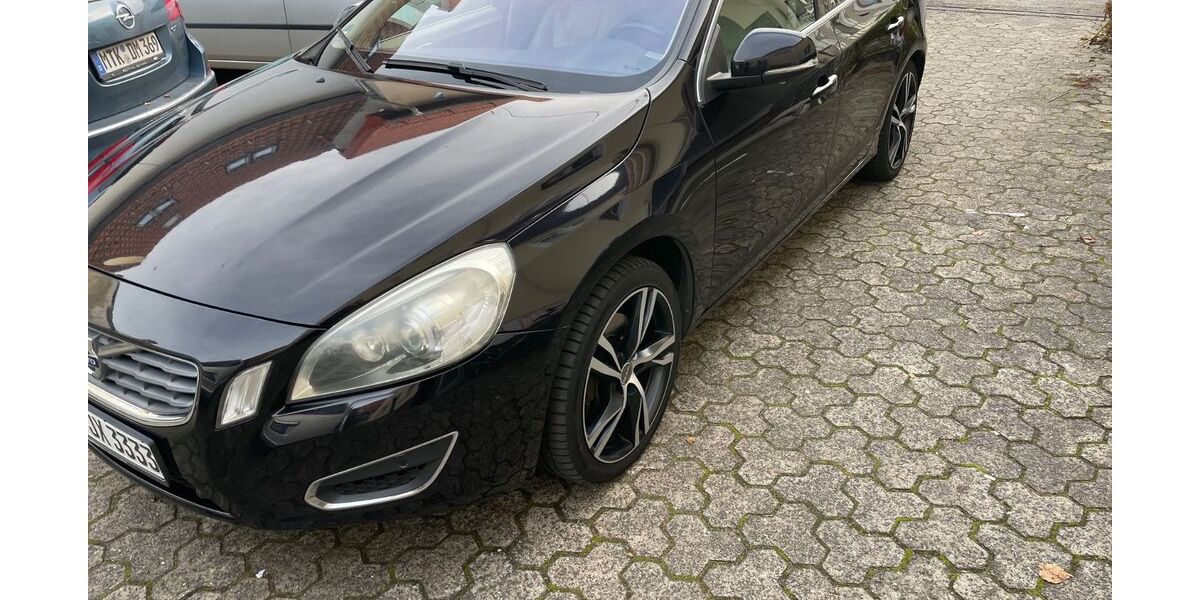 Volvo S60 293.000 km 5.400 &euro; Offenbach am Main 63069