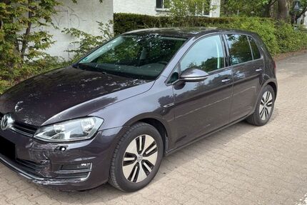 VW Golf 109.000 km 8.300 &euro; Heusenstamm 63150