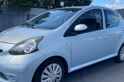 Toyota Aygo (X) 119.000 km 3.750 &euro; Stockstadt 63811