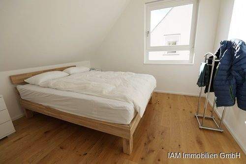 Einfamilienhaus Niederdorfelden - 7 Zimmer, 210 m&sup2;, 3.100&euro; | Angebot:25665446
