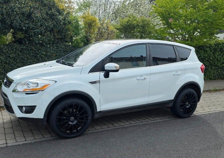 Ford Kuga 148.000 km 8.700 &euro; Hanau 63456