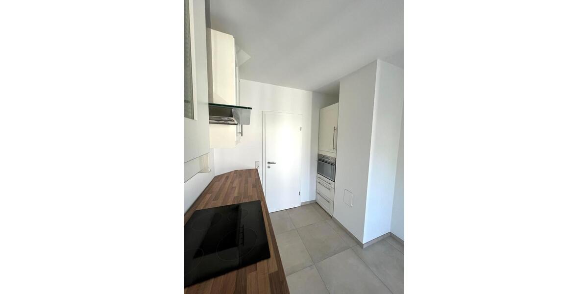 Dachgeschoßwohnung Kronberg im Taunus - 3 Zimmer, 88 m&sup2;, 1.700&euro; | Angebot:25973695