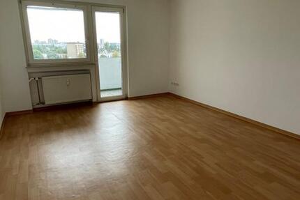 Wohnung Offenbach am Main Bieberer Berg - 3 Zimmer, 70 m&sup2;, 780&euro; | Angebot:26003340