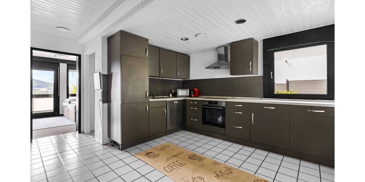 Einfamilienhaus Gelnhausen Haitz - 8 Zimmer, 354 m&sup2;, 950.000&euro; | Angebot:25685325