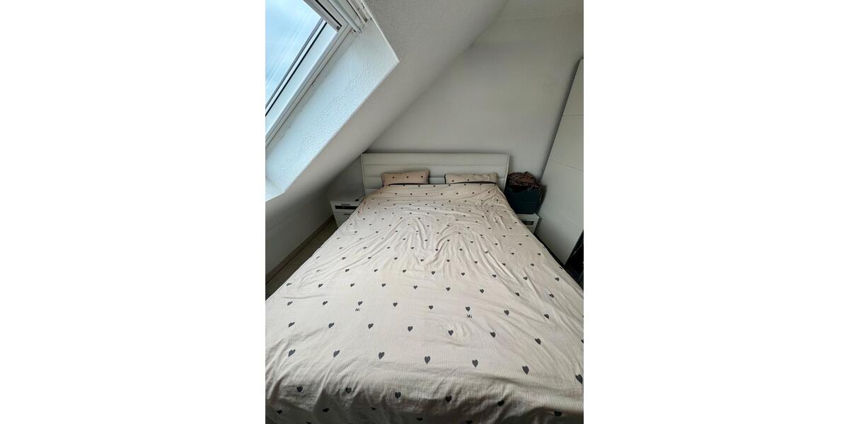 Dachgeschoßwohnung Hanau - 3 Zimmer, 85 m&sup2;, 750&euro; | Angebot:26132881
