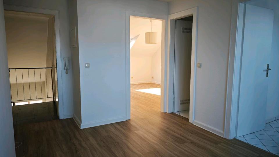 Dachgeschoßwohnung Frankfurt am Main Nordend West - 1.5 Zimmer, 34 m&sup2;, 700&euro; | Angebot:25811014