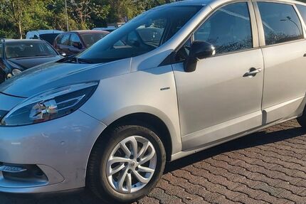 Renault Scenic 109.014 km 3.350 &euro; Frankfurt 60486