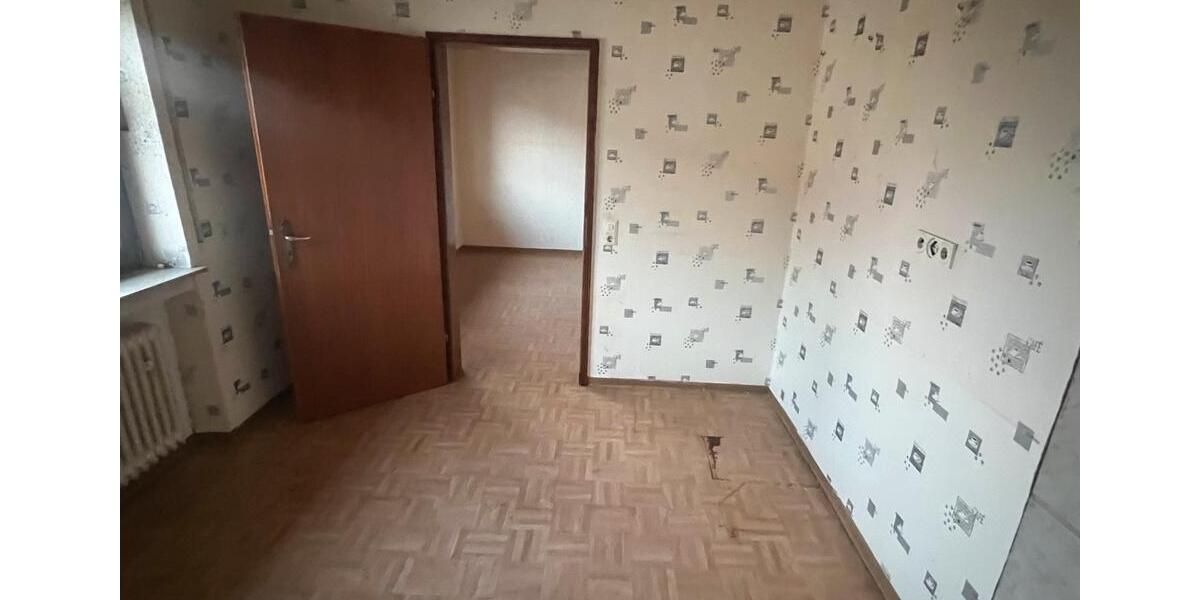 Etagenwohnung Haibach - 4 Zimmer, 93 m&sup2;, 1.350&euro; | Angebot:26021038