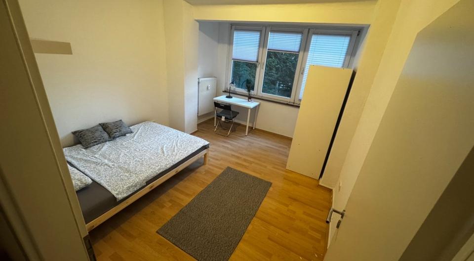 Etagenwohnung Frankfurt am Main Mitte-Nord - 1 Zimmer, 19 m&sup2;, 700&euro; | Angebot:24528410