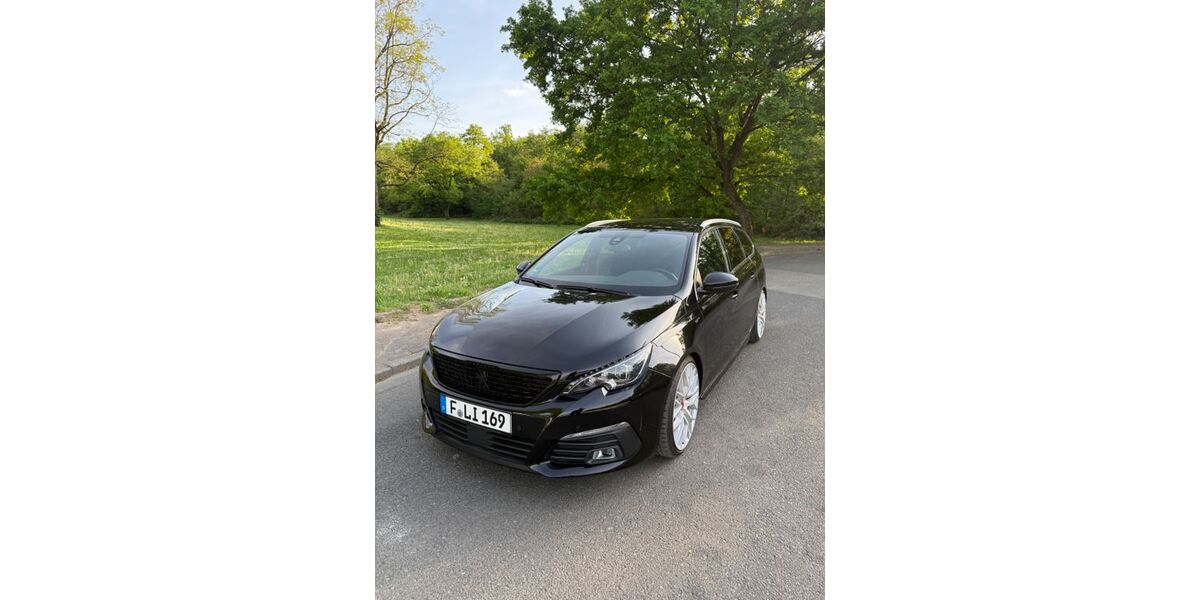 Peugeot 308 48.500 km 16.499 &euro; Frankfurt am Main 60529