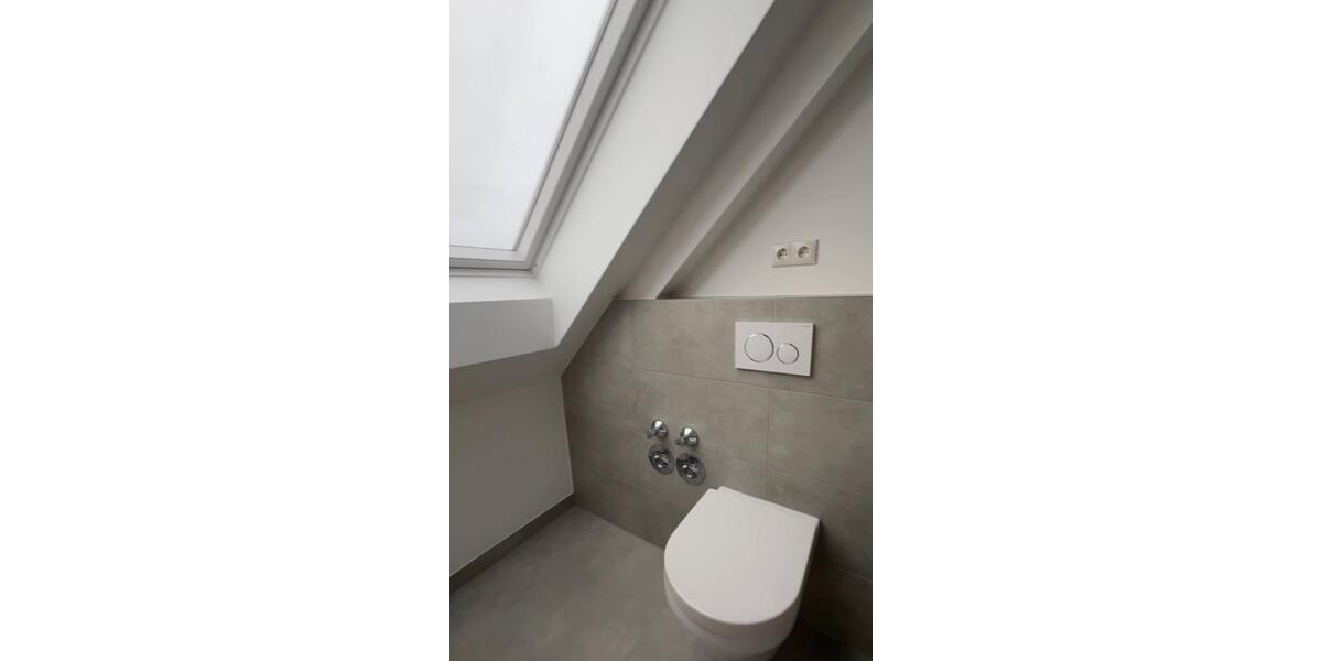 Dachgeschoßwohnung Frankfurt am Main Innenstadt 3 - 2 Zimmer, 54 m&sup2;, 1.250&euro; | Angebot:25268391