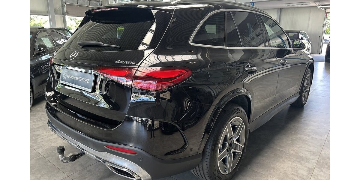 Mercedes-Benz GLC 300 e 4M AMG PREMIUM DISTRONIC-AHK-BURMESTER 29.535 km 58.439 &euro; Groß-Umstadt 64823