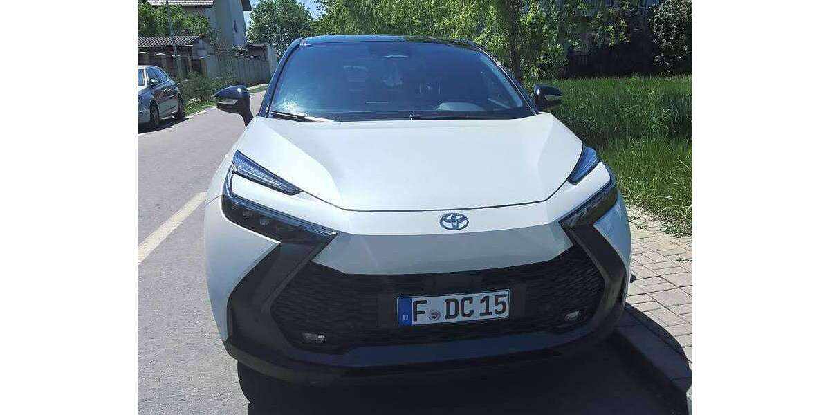 Toyota C-HR 36.500 km 28.000 &euro; Frankfurt am Main, Stadt 60435