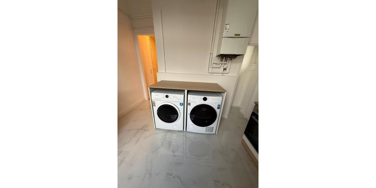 Etagenwohnung Frankfurt am Main Niederrad - 3 Zimmer, 77 m&sup2;, 2.000&euro; | Angebot:25655274