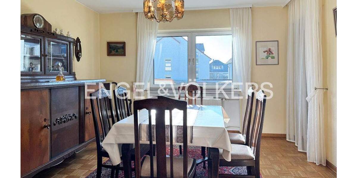 Einfamilienhaus Bad Nauheim - 7 Zimmer, 154 m&sup2;, 850.000&euro; | Angebot:25676890