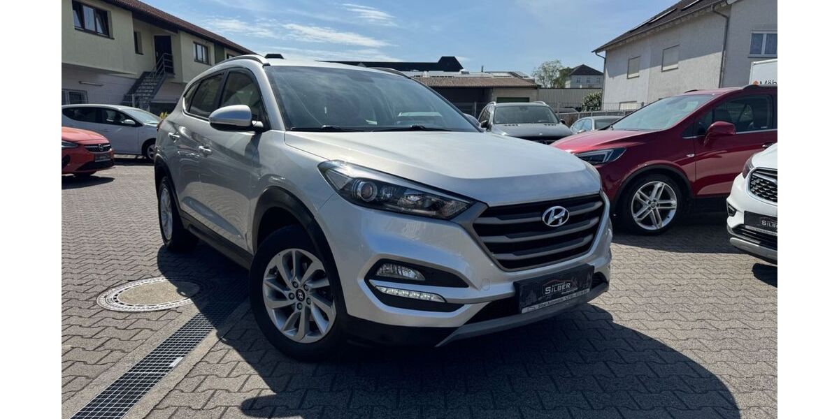 Hyundai TUCSON 90.000 km 14.500 &euro; Hanau 63452