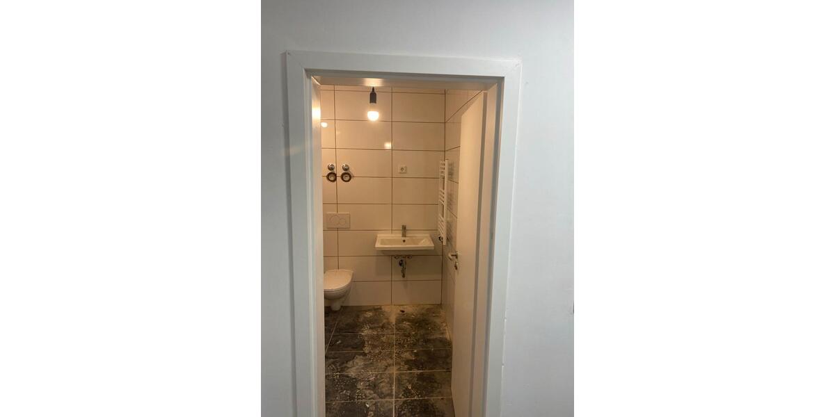 Etagenwohnung Gelnhausen - 4 Zimmer, 125 m&sup2;, 1.350&euro; | Angebot:26473327