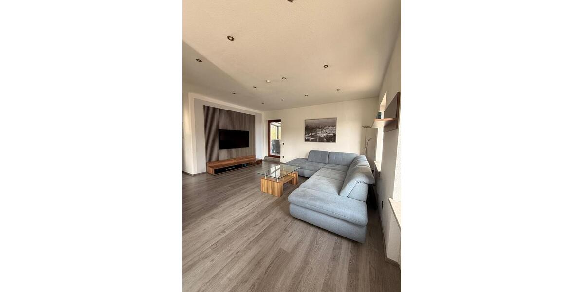 Etagenwohnung Hösbach - 4 Zimmer, 135 m&sup2;, 355.000&euro; | Angebot:25793999