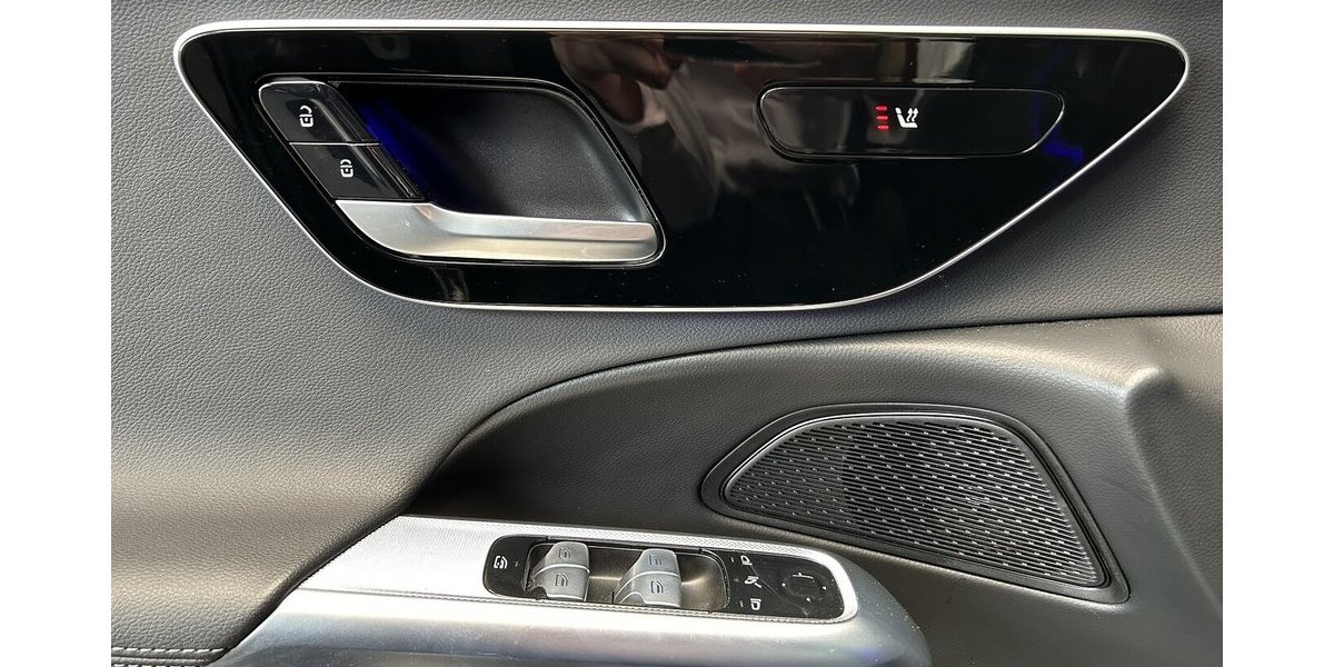 Mercedes-Benz E 200 T AMG DISTRONIC-NIGHT-AHK-LENKRADHEIZUNG! 39.999 km 43.499 &euro; Groß-Umstadt 64823